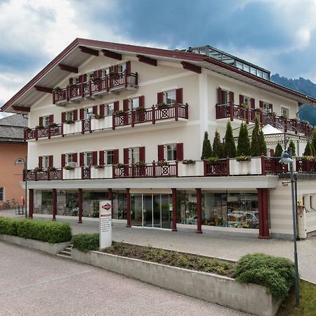 Sapelza Appartementhaus Доббиако Экстерьер фото