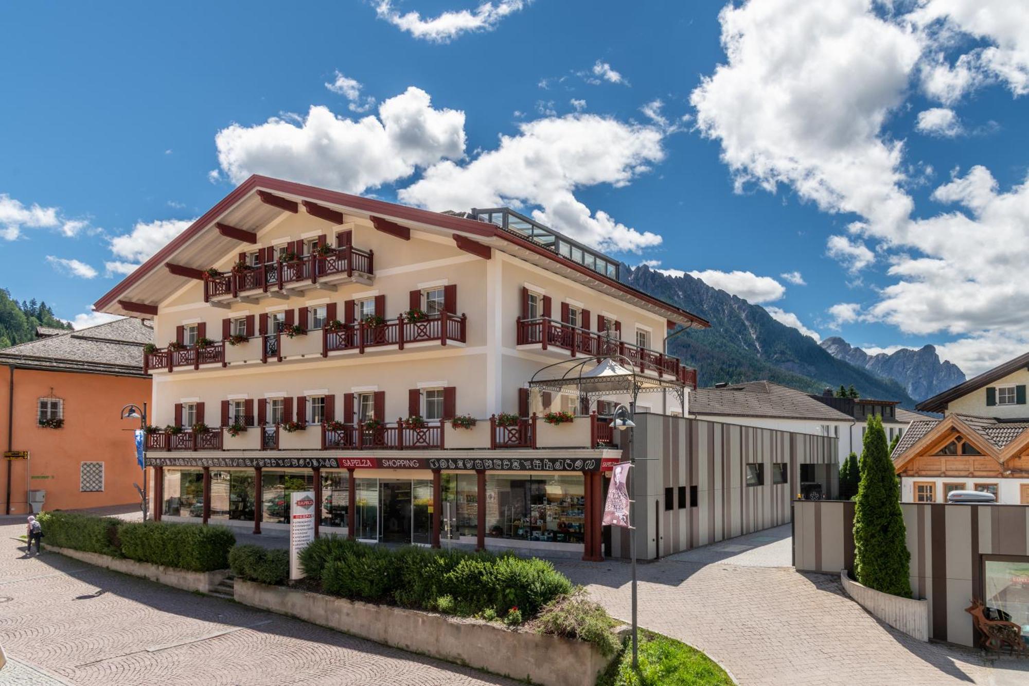 Sapelza Appartementhaus Доббиако Экстерьер фото