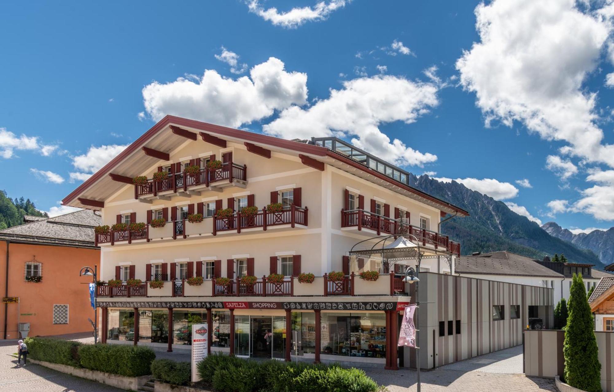 Sapelza Appartementhaus Доббиако Экстерьер фото